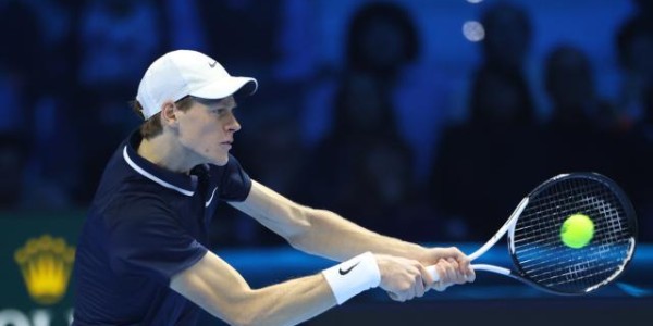 赛车竞猜-辛纳硬地表现媲美费德勒德约 他的时代已经来临？