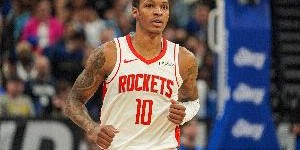 赛程表-小贾巴里本赛季15+的比赛火箭15胜2负 抢下10+板的比赛8胜1负