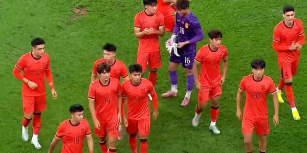CCTV5直播！中国队冲2连胜，宋凯督战，胡荷韬放狠话，目标10-0