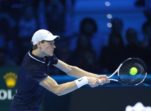 1731918094833007201.jpg (体育)(10)网球——ATP年终总决赛:辛纳夺冠XxjpseC007034_20241118_PEPFN0A001.jpg